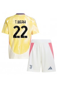 Juventus Timothy Weah #22 Jalkapallovaatteet Lasten Vieraspeliasu 2024-25 Lyhythihainen (+ Lyhyet housut)